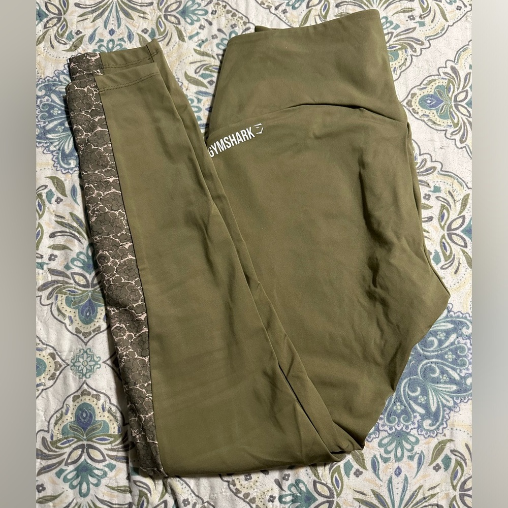 Green gymshark leggings